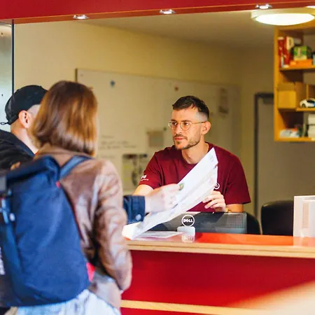 אכסניה Youth Lultzhausen